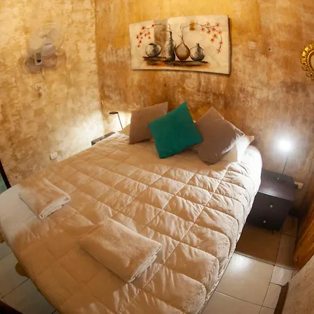 Hot Chipilin Hostel Antigua Exterior photo
