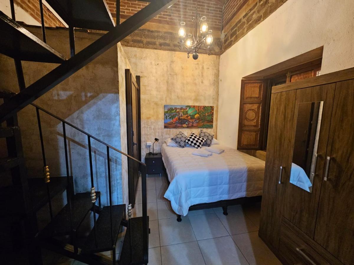 Hostel Hot Chipilin *
